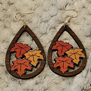 Fall leaves tear drop wooden style earrings - Nwot